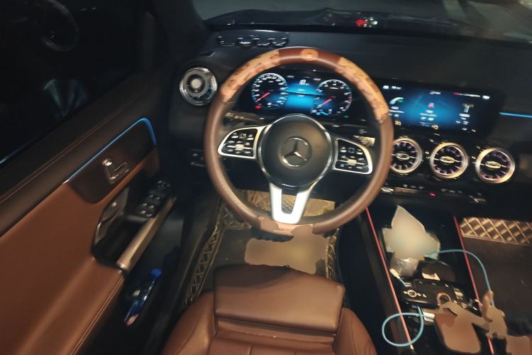 Used Mercedes-Benz GLB 2022 GLB 200 Dynamic Edition Steering Wheel