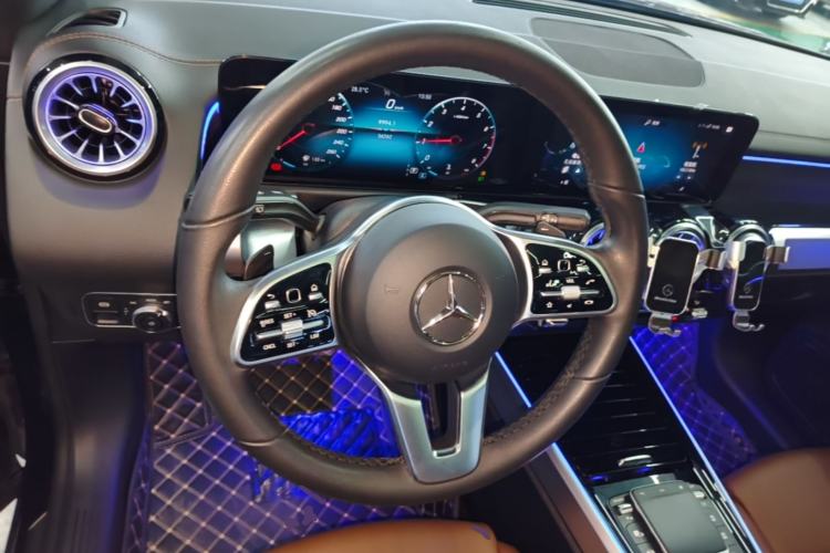 Used Mercedes-Benz GLB 2022 Refresh GLB 200 Dynamic Edition Steering Wheel