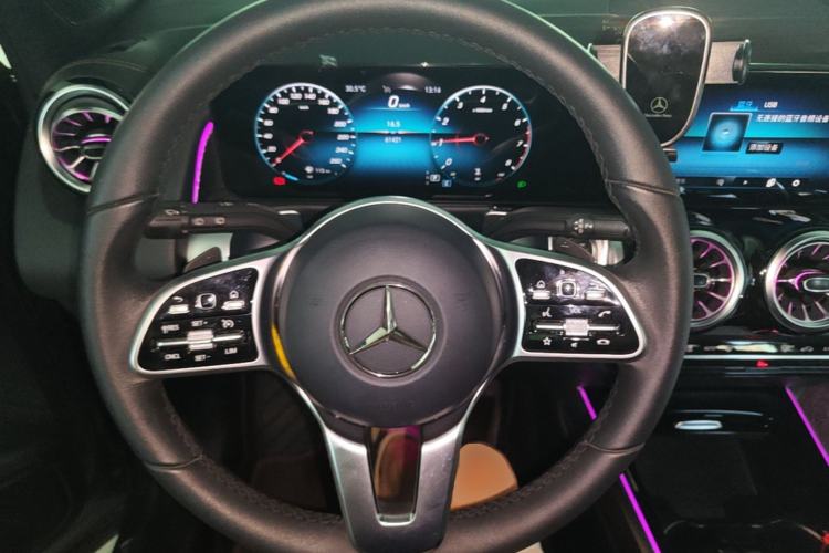 Used Mercedes-Benz GLB 2022 GLB 200 Stylish Edition Steering Wheel