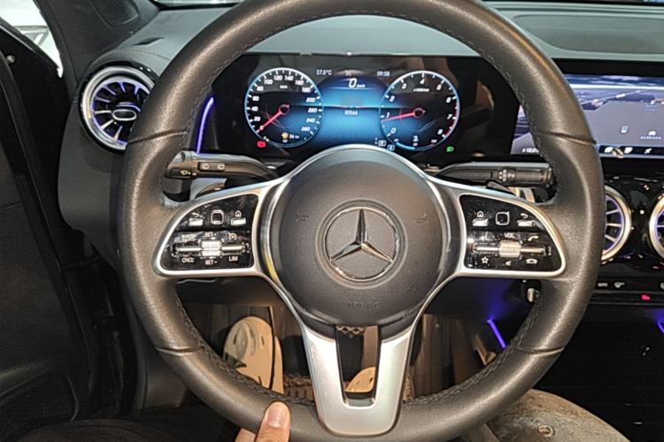 Used Mercedes-Benz GLB 2022 Refresh GLB 200 Dynamic Edition Steering Wheel