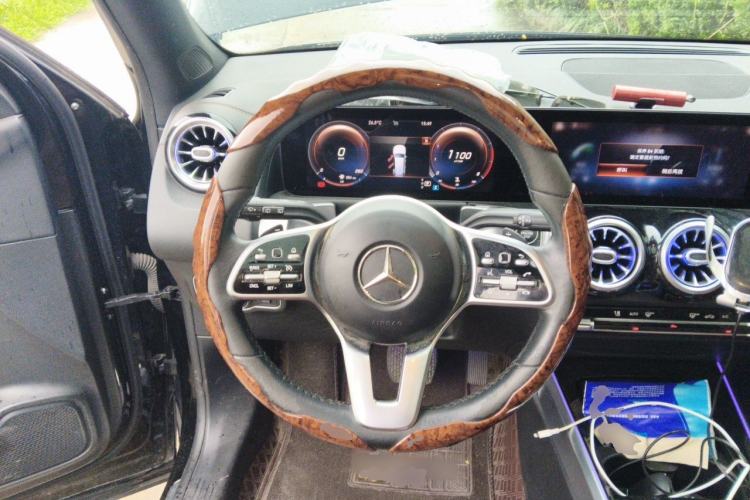 Used Mercedes-Benz GLB 2022 Second Facelift GLB 200 Fashion Edition Steering Wheel
