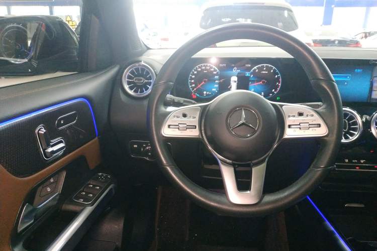 Used Mercedes-Benz GLB 2022 GLB 220 Fashion Model Steering Wheel