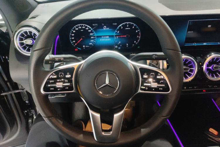 Used Mercedes-Benz GLB 2022 GLB 220 4MATIC Steering Wheel