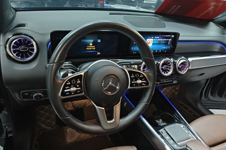 Used Mercedes-Benz GLB 2022 Updated GLB 200 Fashion Edition Steering Wheel