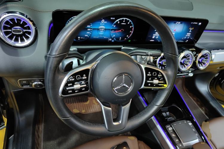 Used Mercedes-Benz GLB 2022 Updated GLB 200 Fashion Edition Steering Wheel
