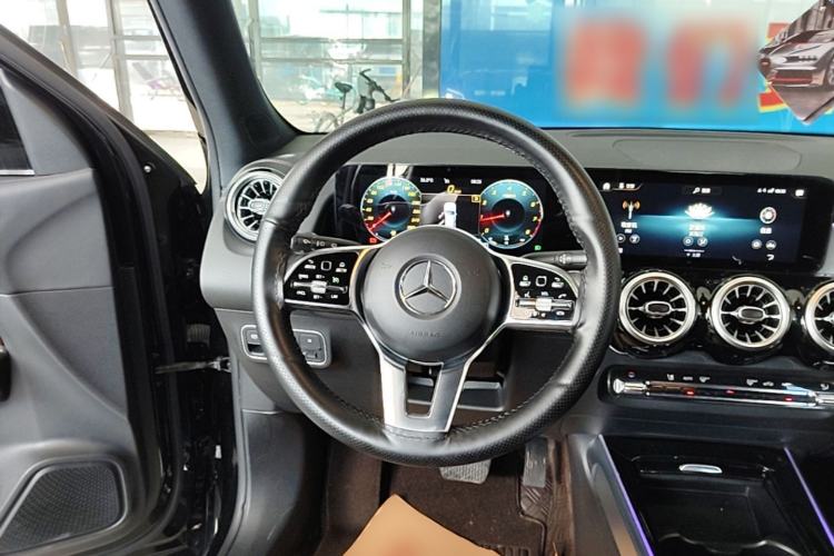 Used Mercedes-Benz GLB 2022 Second Facelift GLB 200 Dynamic Edition Steering Wheel