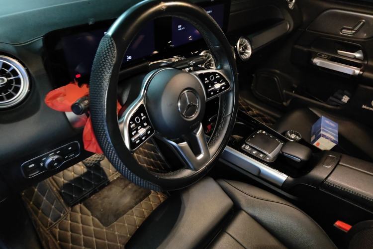 Used Mercedes-Benz GLB 2022 GLB 220 Dynamic Edition Steering Wheel