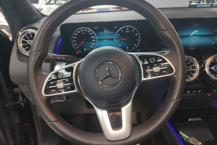 Used Mercedes-Benz GLB 2022 GLB 220 4MATIC Steering Wheel