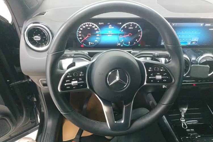 Used Mercedes-Benz GLB 2022 Second Facelift GLB 200 Fashion Edition Steering Wheel