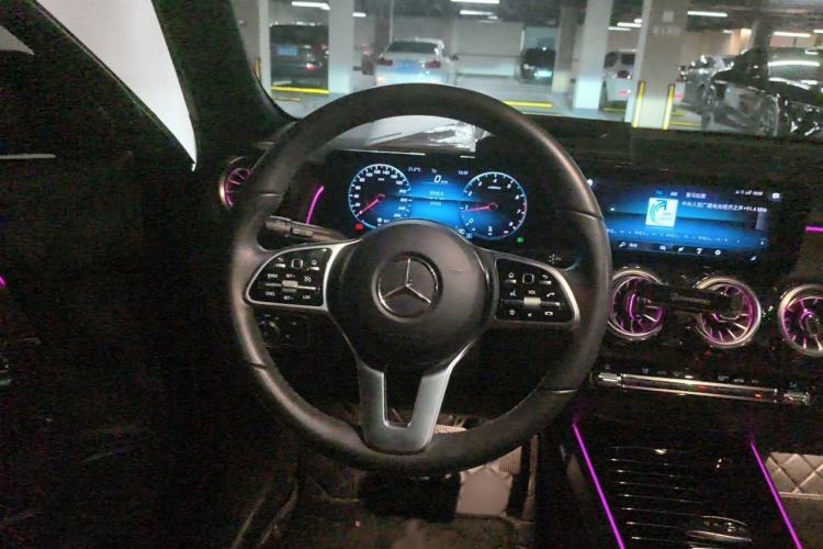 Used Mercedes-Benz GLB 2022 GLB 200 Dynamic Edition Steering Wheel