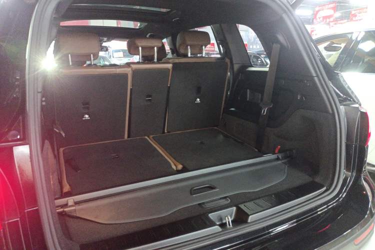 Used Mercedes-Benz GLB 2022 Updated GLB 200 Fashion Edition Trunk