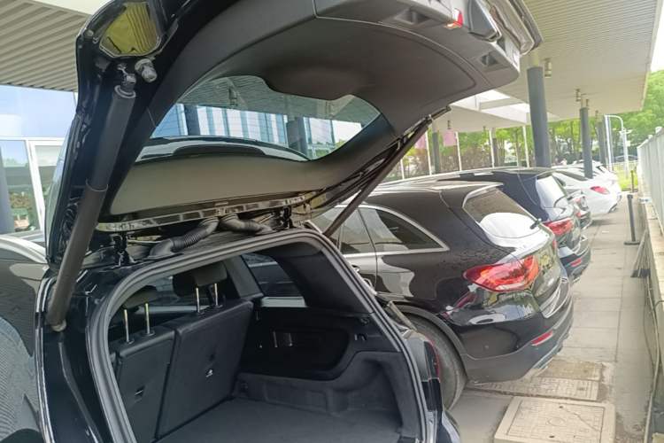 Used Mercedes-Benz GLB 2022 GLB 200 Dynamic Edition Trunk