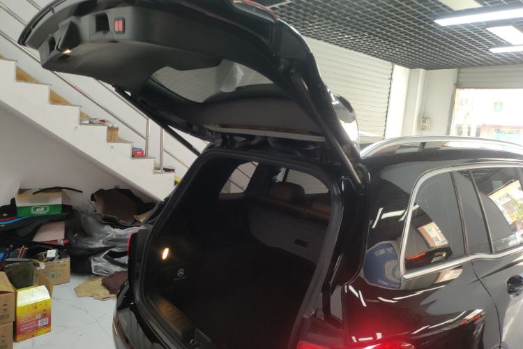 Used Mercedes-Benz GLB 2022 Second Facelift GLB 200 Dynamic Edition Trunk