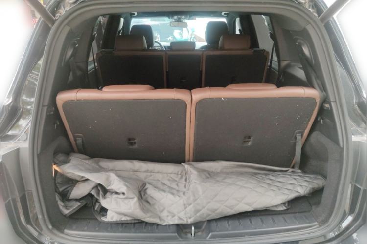 Used Mercedes-Benz GLB 2022 GLB 220 4MATIC Trunk