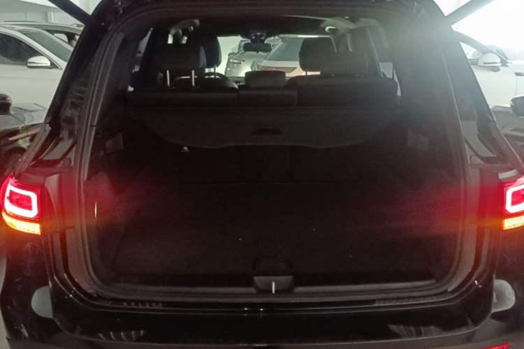 Used Mercedes-Benz GLB 2022 Refresh GLB 200 Dynamic Edition Trunk