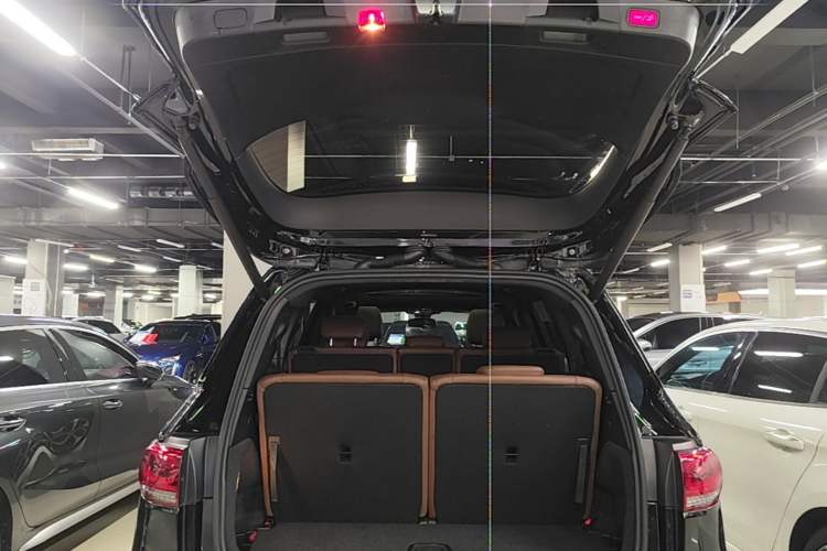 Used Mercedes-Benz GLB 2022 Updated GLB 200 Fashion Edition Trunk