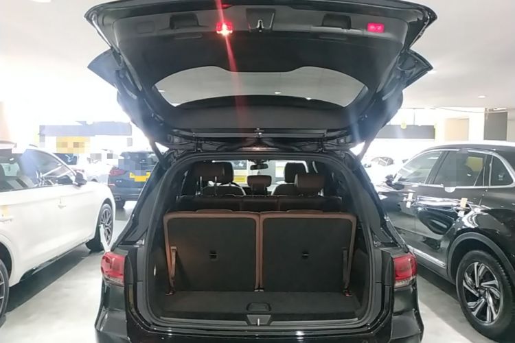 Used Mercedes-Benz GLB 2022 GLB 220 Fashion Model Trunk
