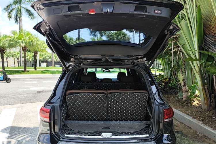 Used Mercedes-Benz GLB 2022 GLB 220 Fashion Model Trunk
