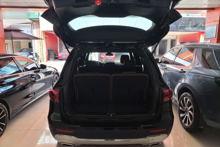 Used Mercedes-Benz GLB 2022 Second Facelift GLB 200 Fashion Edition Trunk