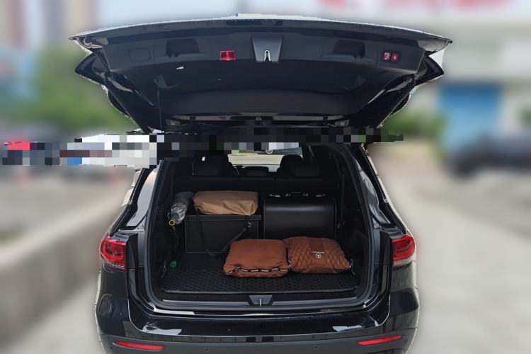Used Mercedes-Benz GLB 2022 GLB 220 4MATIC Trunk