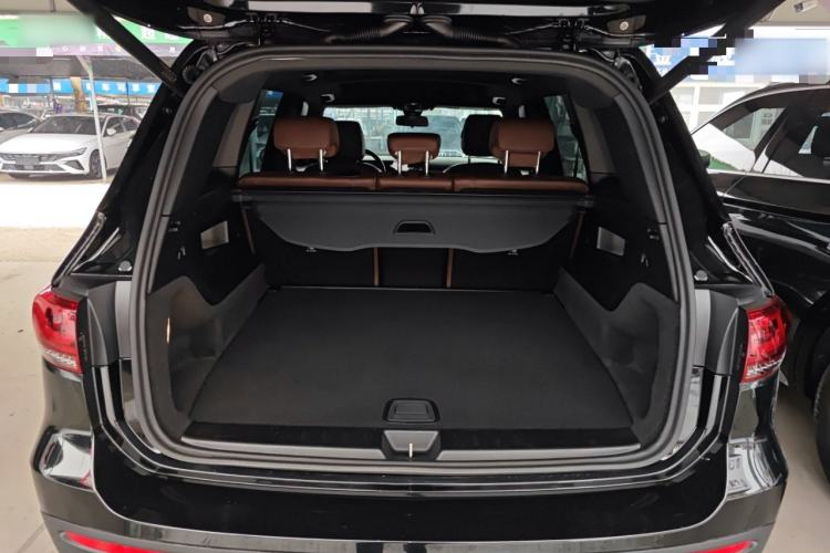 Used Mercedes-Benz GLB 2022 Second Facelift GLB 200 Dynamic Edition Trunk