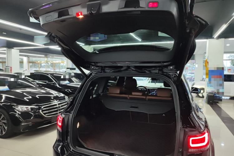 Used Mercedes-Benz GLB 2022 GLB 220 4MATIC Trunk