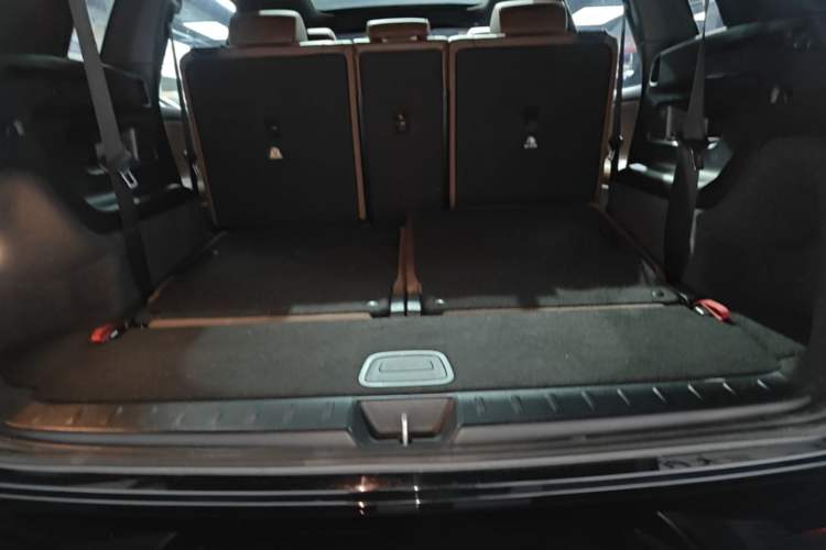 Used Mercedes-Benz GLB 2022 Updated GLB 200 Fashion Edition Trunk