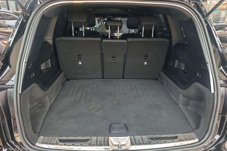 Used Mercedes-Benz GLB 2022 Second Facelift GLB 200 Dynamic Edition Trunk