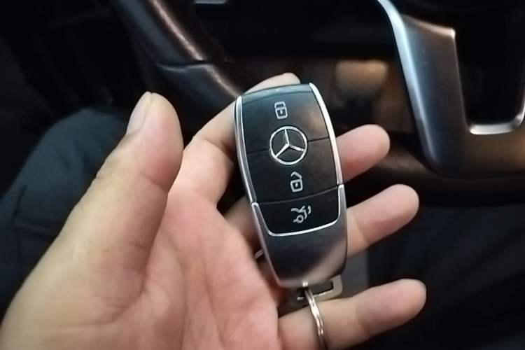 Used Mercedes-Benz GLB 2022 GLB 200 Stylish Edition Vehicle Key