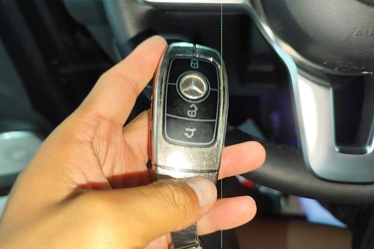 Used Mercedes-Benz GLB 2022 Updated GLB 200 Fashion Edition Vehicle Key
