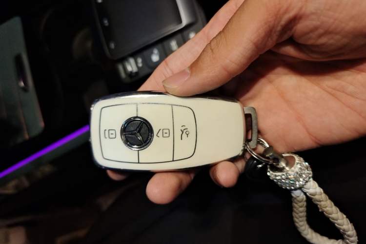 Used Mercedes-Benz GLB 2022 Updated GLB 200 Fashion Edition Vehicle Key