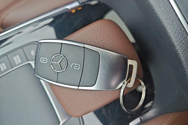 Used Mercedes-Benz GLB 2022 Second Facelift GLB 200 Fashion Edition Vehicle Key