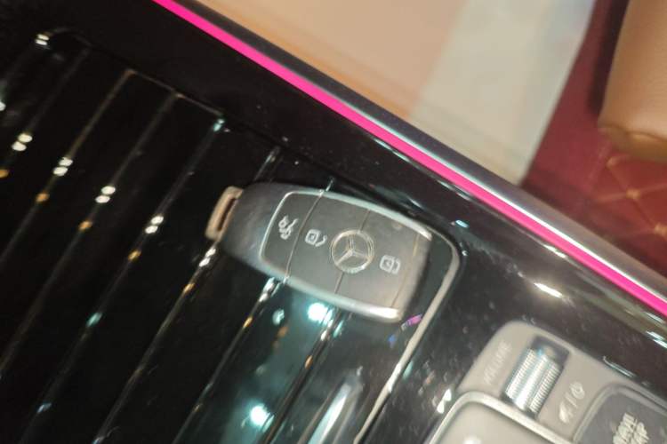 Used Mercedes-Benz GLB 2022 Updated GLB 200 Fashion Edition Vehicle Key