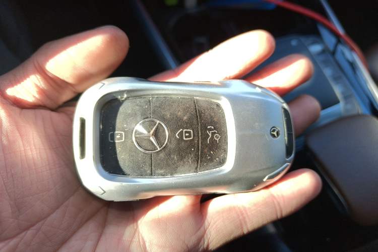 Used Mercedes-Benz GLB 2022 Updated GLB 200 Fashion Edition Vehicle Key