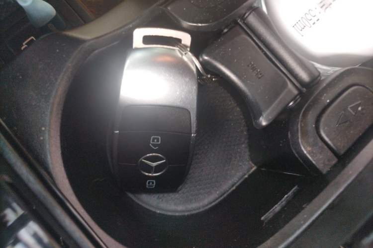 Used Mercedes-Benz GLB 2022 Second Facelift GLB 200 Fashion Edition Vehicle Key