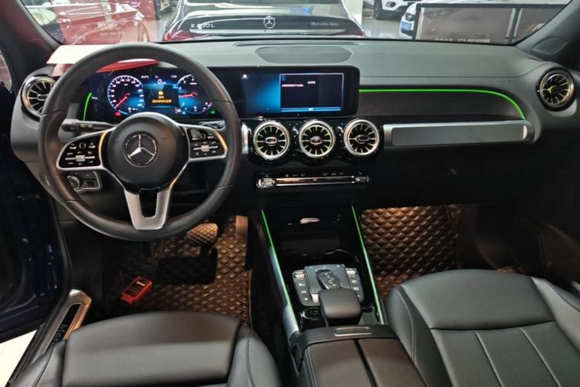 Used Mercedes-Benz GLB 2022 GLB 220 Dynamic Edition Center Console