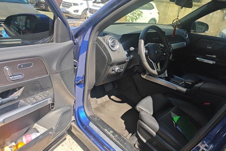 Used Mercedes-Benz GLB 2022 GLB 200 Stylish Edition Driver Seat