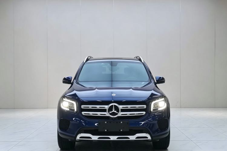 Used Mercedes-Benz GLB 2022 Updated GLB 200 Fashion Edition Exterior 2