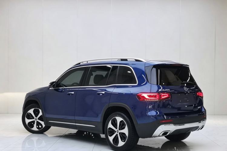 Used Mercedes-Benz GLB 2022 Updated GLB 200 Fashion Edition Exterior 5