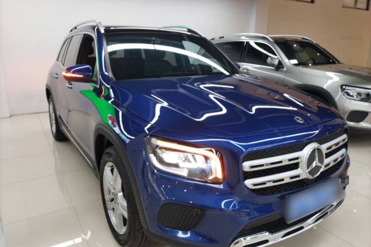 Used Mercedes-Benz GLB 2022 Refresh GLB 200 Dynamic Edition Front Right 45 Deg