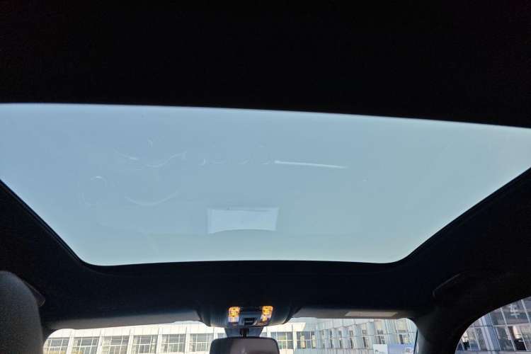 Used Mercedes-Benz GLB 2022 Second Facelift GLB 200 Fashion Edition Headliner