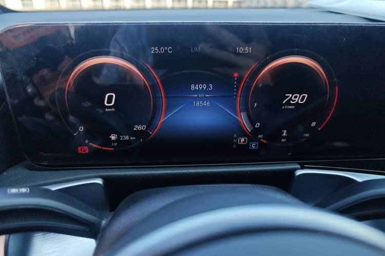 Used Mercedes-Benz GLB 2022 Second Facelift GLB 200 Fashion Edition Instrument Cluster