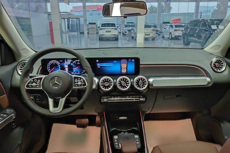 Used Mercedes-Benz GLB 2022 GLB 220 Dynamic Edition Interior 3