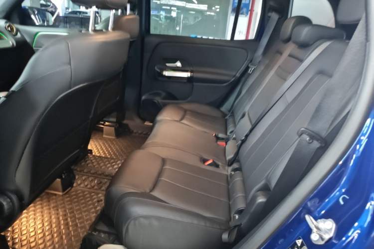 Used Mercedes-Benz GLB 2022 GLB 220 Dynamic Edition Left Rear Seat