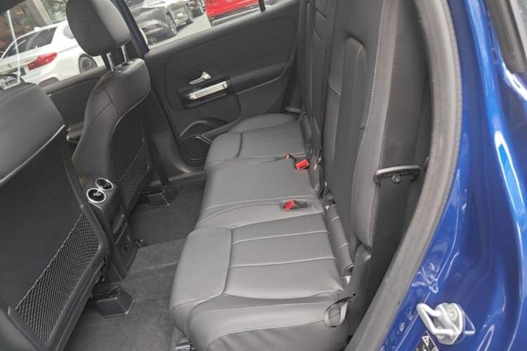Used Mercedes-Benz GLB 2022 Updated GLB 200 Fashion Edition Left Rear Seat