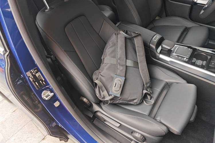 Used Mercedes-Benz GLB 2022 Updated GLB 200 Fashion Edition Right Front Seat