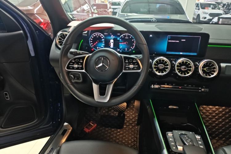 Used Mercedes-Benz GLB 2022 GLB 220 Dynamic Edition Steering Wheel
