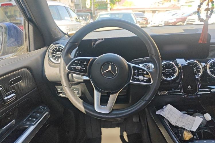 Used Mercedes-Benz GLB 2022 GLB 200 Stylish Edition Steering Wheel