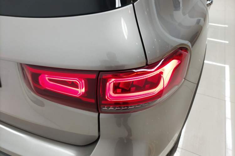 Used Mercedes-Benz GLB 2022 GLB 220 Dynamic Edition Exterior 3