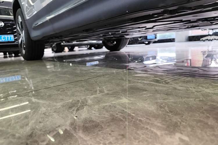 Used Mercedes-Benz GLB 2022 GLB 220 Fashion Model Right Side Sill